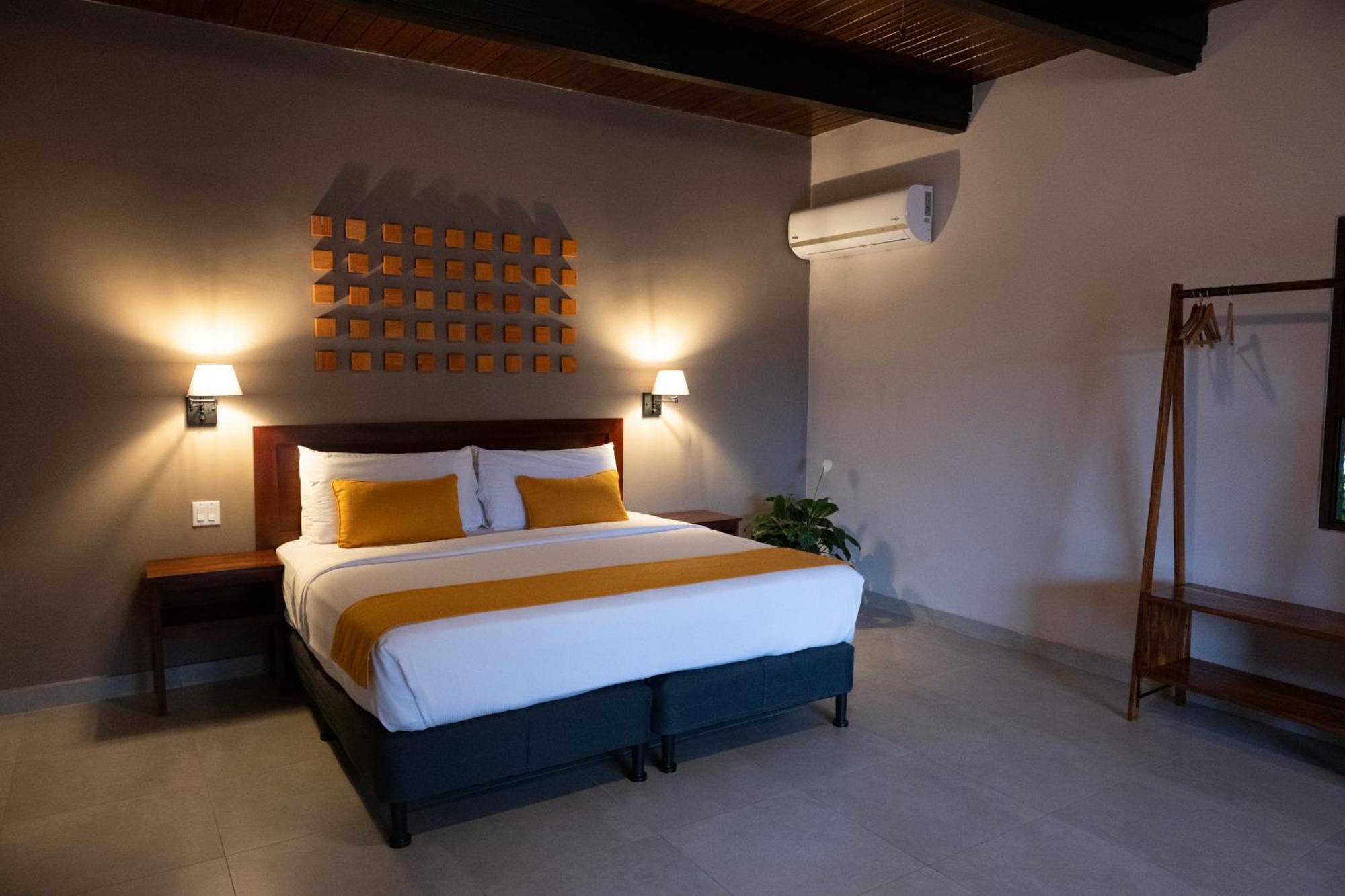 The Golden Frog Inn El Valle de Anton Exterior photo