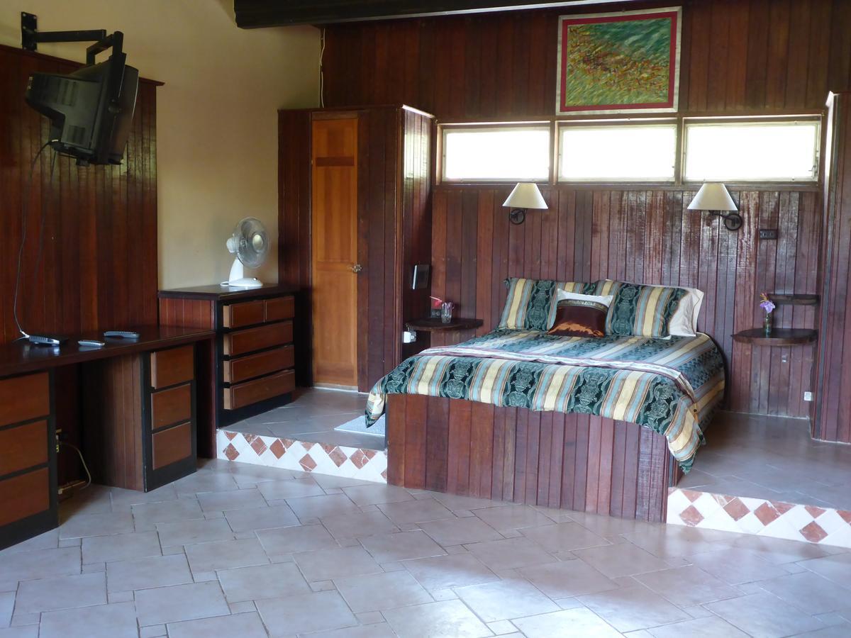 The Golden Frog Inn El Valle de Anton Exterior photo