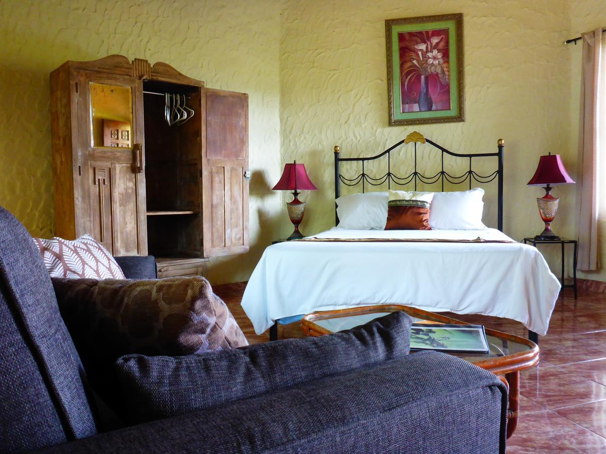 The Golden Frog Inn El Valle de Anton Exterior photo
